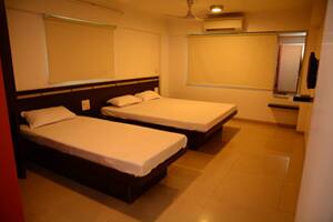 Hotel Palms Residency, Nashik 4